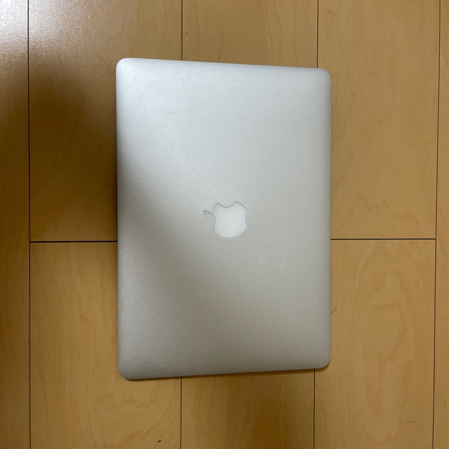 Mac (Apple)(マック)のMacBook Air (13-inch, Late 2010) A1369  スマホ/家電/カメラのPC/タブレット(ノートPC)の商品写真