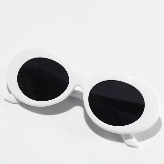 サングラス（ケース付）2個 メンズのファッション小物(サングラス/メガネ)の商品写真