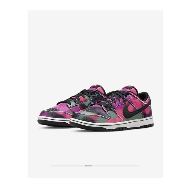 NIKE(ナイキ)のNike Dunk Low Graffiti "Pink/Black"25.0 メンズの靴/シューズ(スニーカー)の商品写真