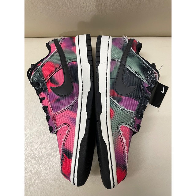 NIKE(ナイキ)のNike Dunk Low Graffiti "Pink/Black"25.0 メンズの靴/シューズ(スニーカー)の商品写真