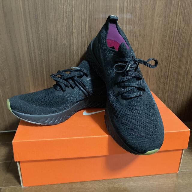 NIKE(ナイキ)のNike react flyknit betrue メンズの靴/シューズ(スニーカー)の商品写真