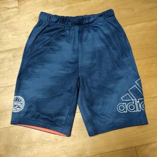 アディダス(adidas)のハーフパンツ　アディダス(パンツ/スパッツ)