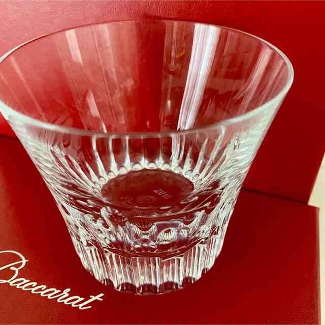 Baccarat(バカラ)のバカラ　フィオラ2018年イヤーグラス 極美品 ロックグラス 刻印入り インテリア/住まい/日用品のキッチン/食器(タンブラー)の商品写真