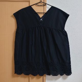 ユニクロ(UNIQLO)のユニクロ　トップス(シャツ/ブラウス(半袖/袖なし))