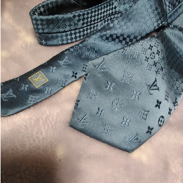 LOUIS VUITTON(ルイヴィトン)のLouis Vuitton　ネクタイ メンズのファッション小物(ネクタイ)の商品写真