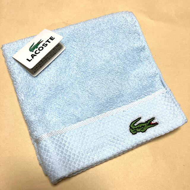 LACOSTE(ラコステ)の【LACOSTE】 ライトブルー　ハンカチタオル　新品未使用　 メンズのファッション小物(ハンカチ/ポケットチーフ)の商品写真