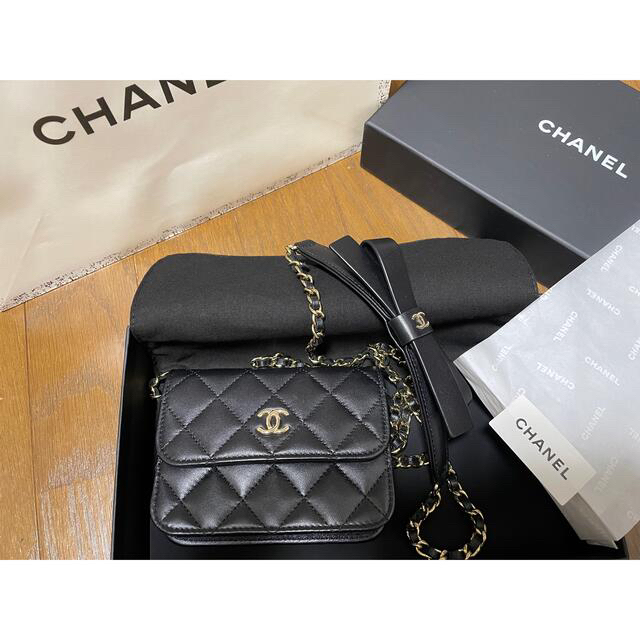 CHANEL ♡リボン付きチェーンクラッチ マトラッセ