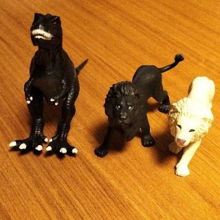 アニア　ブラックライオン　ブラックティラノサウルス