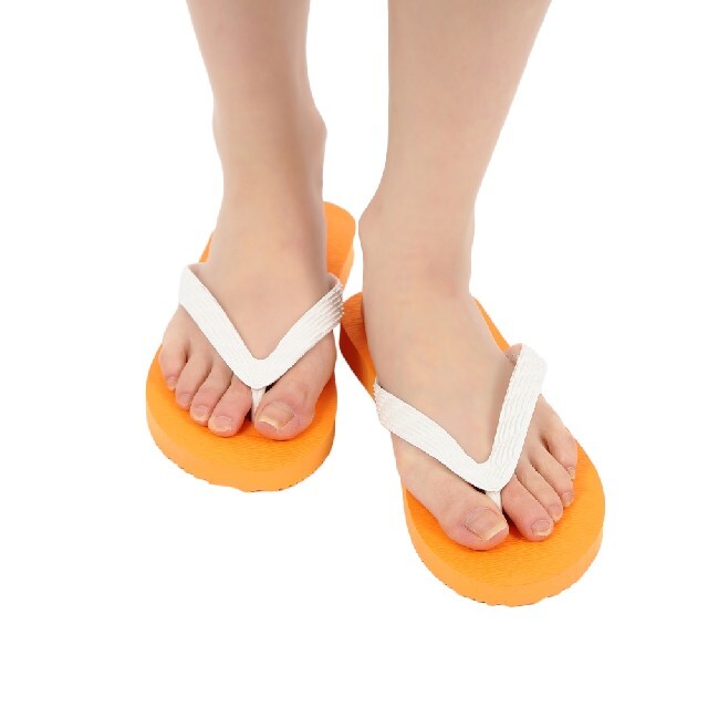 【九十九】オレンジ 24cm ビーチサンダル レディースの靴/シューズ(ビーチサンダル)の商品写真