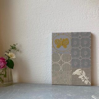 ミナペルホネン(mina perhonen)のミナペルホネン gray & beige が上品で可愛い♡パッチパネル(ファブリック)