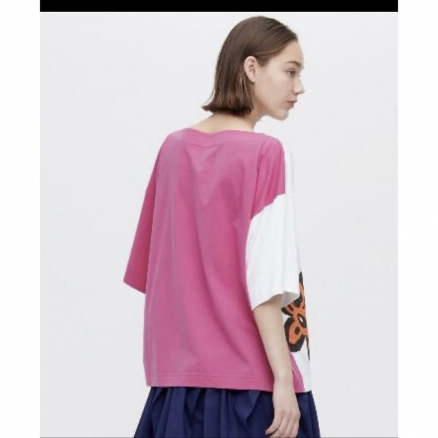 UNIQLO(ユニクロ)のユニクロ　マルニ　グラフィックオーバーサイズボクシーT  L サイズ　ピンク レディースのトップス(Tシャツ(半袖/袖なし))の商品写真