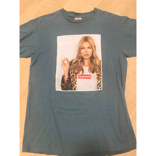 Supreme(シュプリーム)のsupreme ケイトモス　スレートブルー希少品　Tシャツ　Mサイズ メンズのトップス(Tシャツ/カットソー(半袖/袖なし))の商品写真