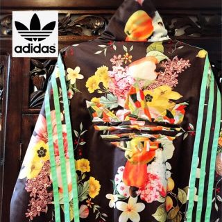 adidasアディダス ファーム コラボ紫陽花柄 花柄パーカーボタニカル