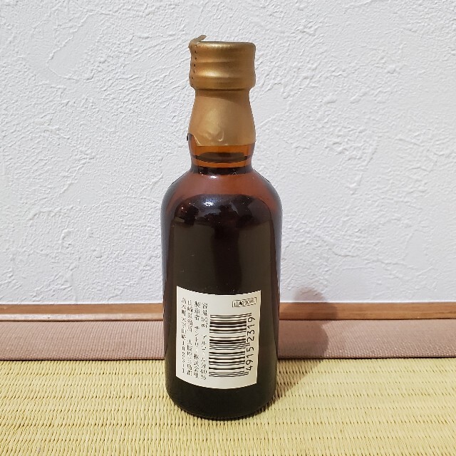 山崎 10年 グリーンラベル 50ml ミニチュア ミニボトル 食品/飲料/酒の酒(ウイスキー)の商品写真