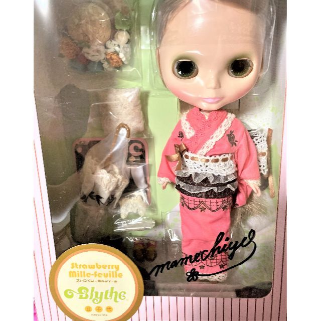 新品・未使用！CWC限定　Blythe　ネオブライス　ストロベリーミルフィーユ♪ エンタメ/ホビーのおもちゃ/ぬいぐるみ(その他)の商品写真