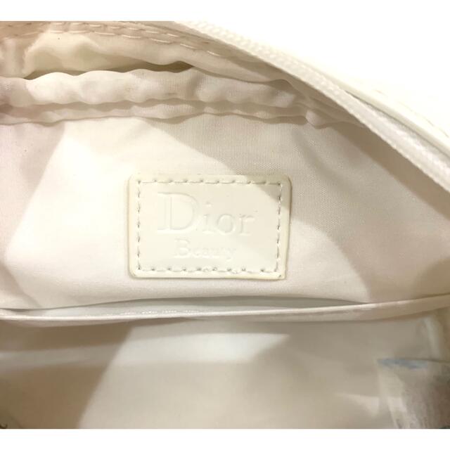 Dior(ディオール)の新品未使用 Dior ホワイトカラー 化粧ポーチ レディースのファッション小物(ポーチ)の商品写真