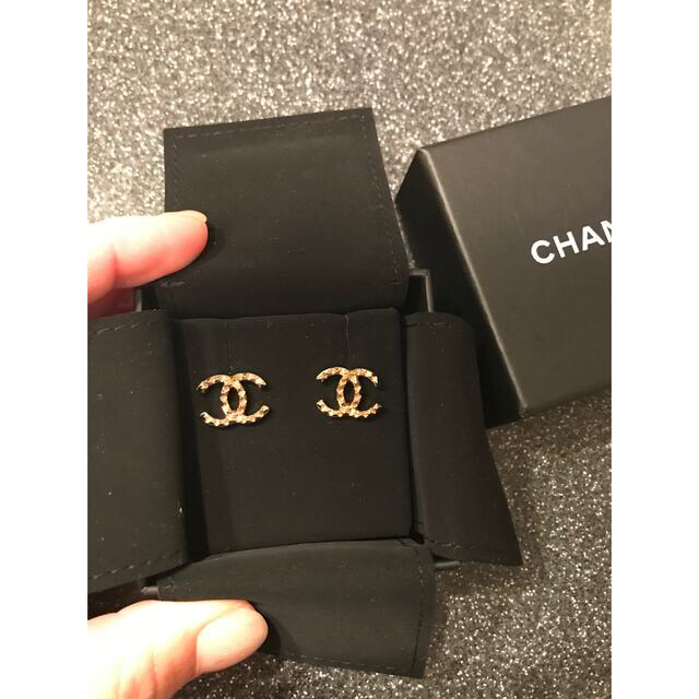 CHANEL シャネル ピアス スタッズ ゴールド   ピアス