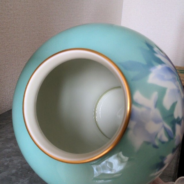 花瓶　深川製磁　色絵彩磁　白牡丹　壺　8号花生