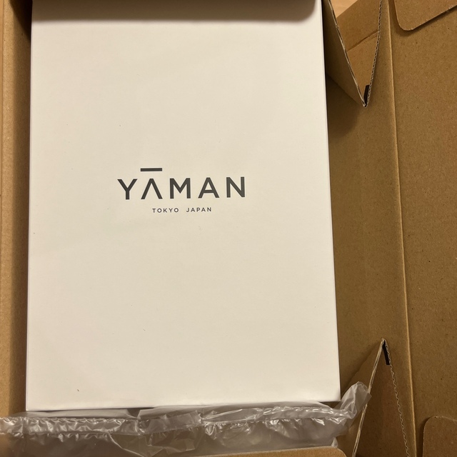 YA-MAN(ヤーマン)のヤーマン RF美顔器 フォトプラス ハイパー HRF11N スマホ/家電/カメラの美容/健康(フェイスケア/美顔器)の商品写真