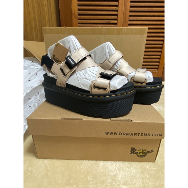Dr.Martens KIMBER サンダル UK4 ベージュ | フリマアプリ ラクマ