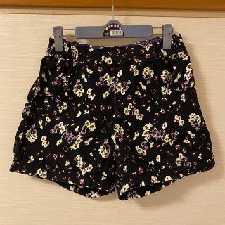 イチナナキュウダブルジー(179/WG)のショートパンツ　179/WG  レディース　花柄(ショートパンツ)