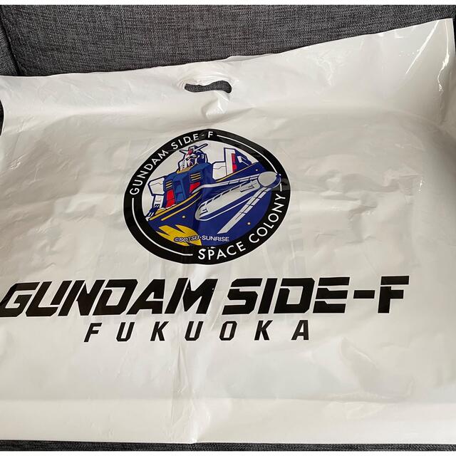 BANDAI(バンダイ)のGUNDAM SIDE-F 福岡 限定 RX-93ff νガンダム セット販売 エンタメ/ホビーのおもちゃ/ぬいぐるみ(模型/プラモデル)の商品写真