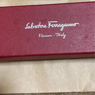 サルヴァトーレフェラガモ(Salvatore Ferragamo)のフェラガモ　バレッタ(バレッタ/ヘアクリップ)