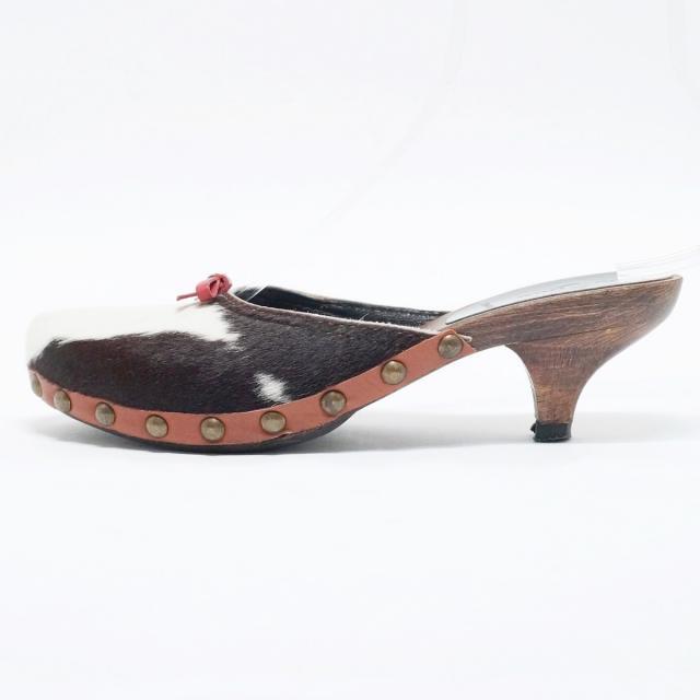 miumiu(ミュウミュウ)のミュウミュウ サンダル レディース - レディースの靴/シューズ(サンダル)の商品写真
