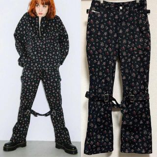 エックスガール(X-girl)のX-girl FLORAL BONDAGE PANTS ボンテージ パンツ 花柄(カジュアルパンツ)