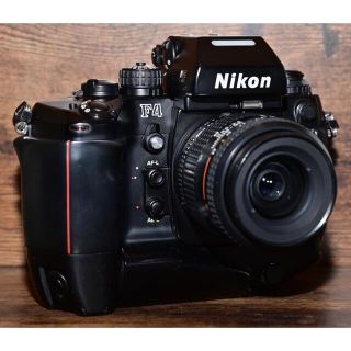 フィルムカメラ　NIKON F4S 完動品　レンズ付き！