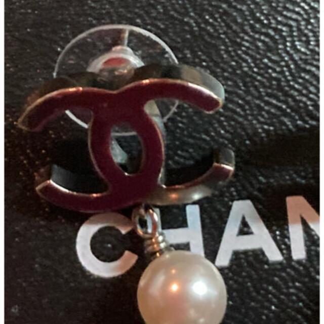 CHANEL(シャネル)のシャネル❤️バイカラー ロング ピアス レディースのアクセサリー(ピアス)の商品写真