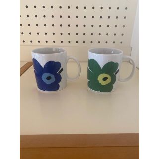 マリメッコ(marimekko)のmarimekkoカップ　2個　廃盤希少　最終お値下げです♪(グラス/カップ)