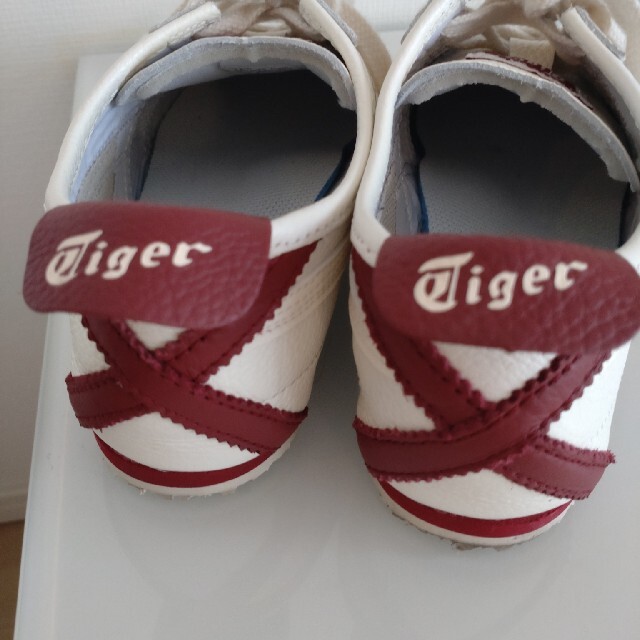 Onitsuka Tiger(オニツカタイガー)のオニツカタイガー　Mexico66 レディースの靴/シューズ(スニーカー)の商品写真