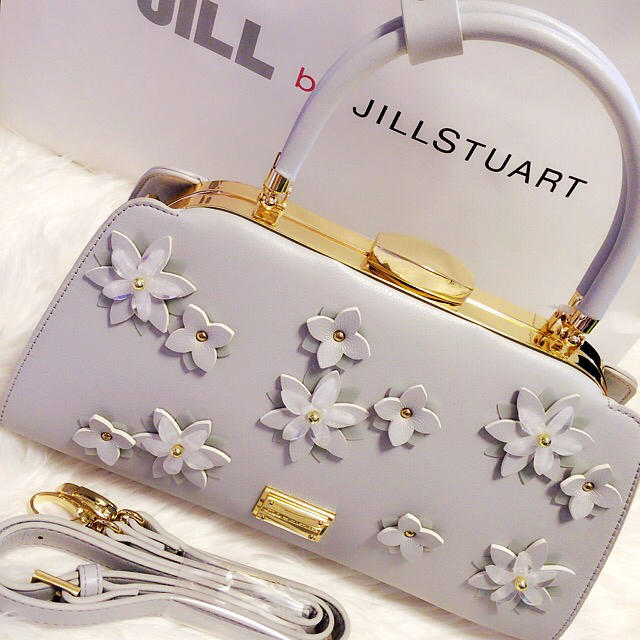 JILL by JILLSTUART(ジルバイジルスチュアート)の💖お値下げなし！ジルバイ フラワー ショルダー バッグ ブルー パーティー レディースのバッグ(ショルダーバッグ)の商品写真