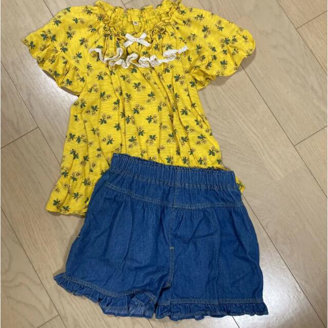 西松屋(ニシマツヤ)のトップス未使用✳︎130cm セットアップ キッズ/ベビー/マタニティのキッズ服女の子用(90cm~)(Tシャツ/カットソー)の商品写真