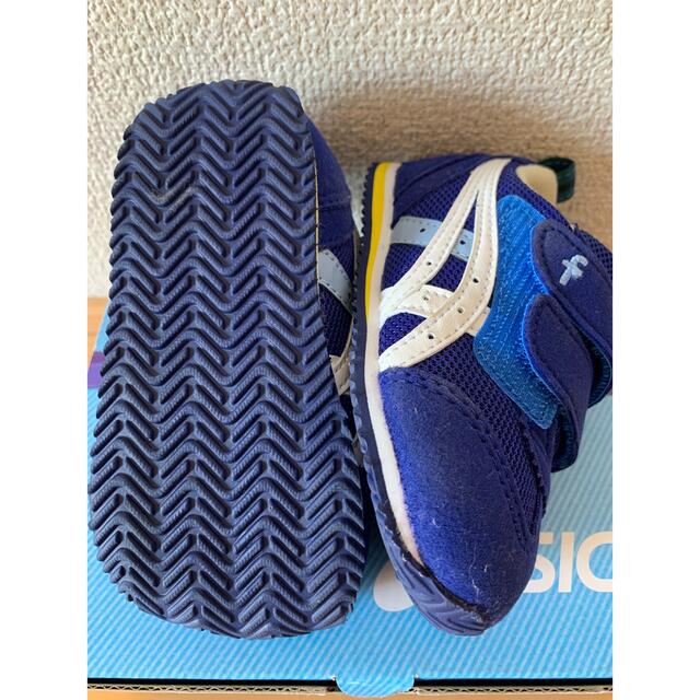 asics(アシックス)のレイト様専用asics × ファミリア コラボスニーカー 13.5cm キッズ/ベビー/マタニティのベビー靴/シューズ(~14cm)(スニーカー)の商品写真