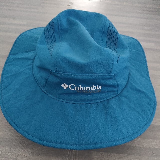 Columbia(コロンビア)のコロンビアTITANIUMアウトドアハットColumbia スポーツ/アウトドアのアウトドア(登山用品)の商品写真