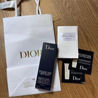 ディオール(Dior)のDior ディオールスキン フォーエヴァー フルイド グロウ 1CR (ファンデーション)