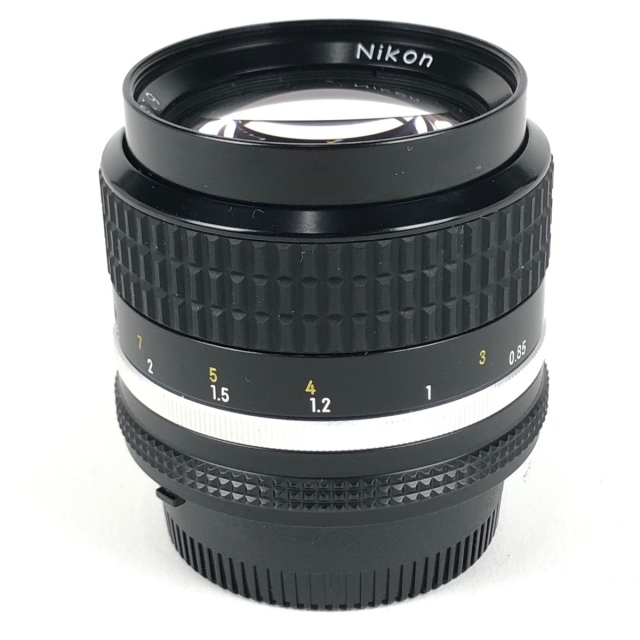 ニコン Ai-S NIKKOR 85mm F2 中古 スマホ/家電/カメラのカメラ(レンズ(単焦点))の商品写真