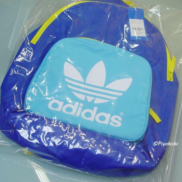 adidas(アディダス)の【超お買得品/新品】adidas オリジナルス リュック・バックパック 青/水色 レディースのバッグ(リュック/バックパック)の商品写真