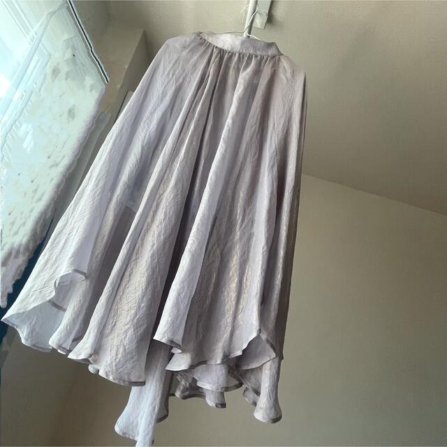 最高の Lily Brown - 光沢シースルーフレアスカート 淡色 エルベンスドゥ ロングスカート