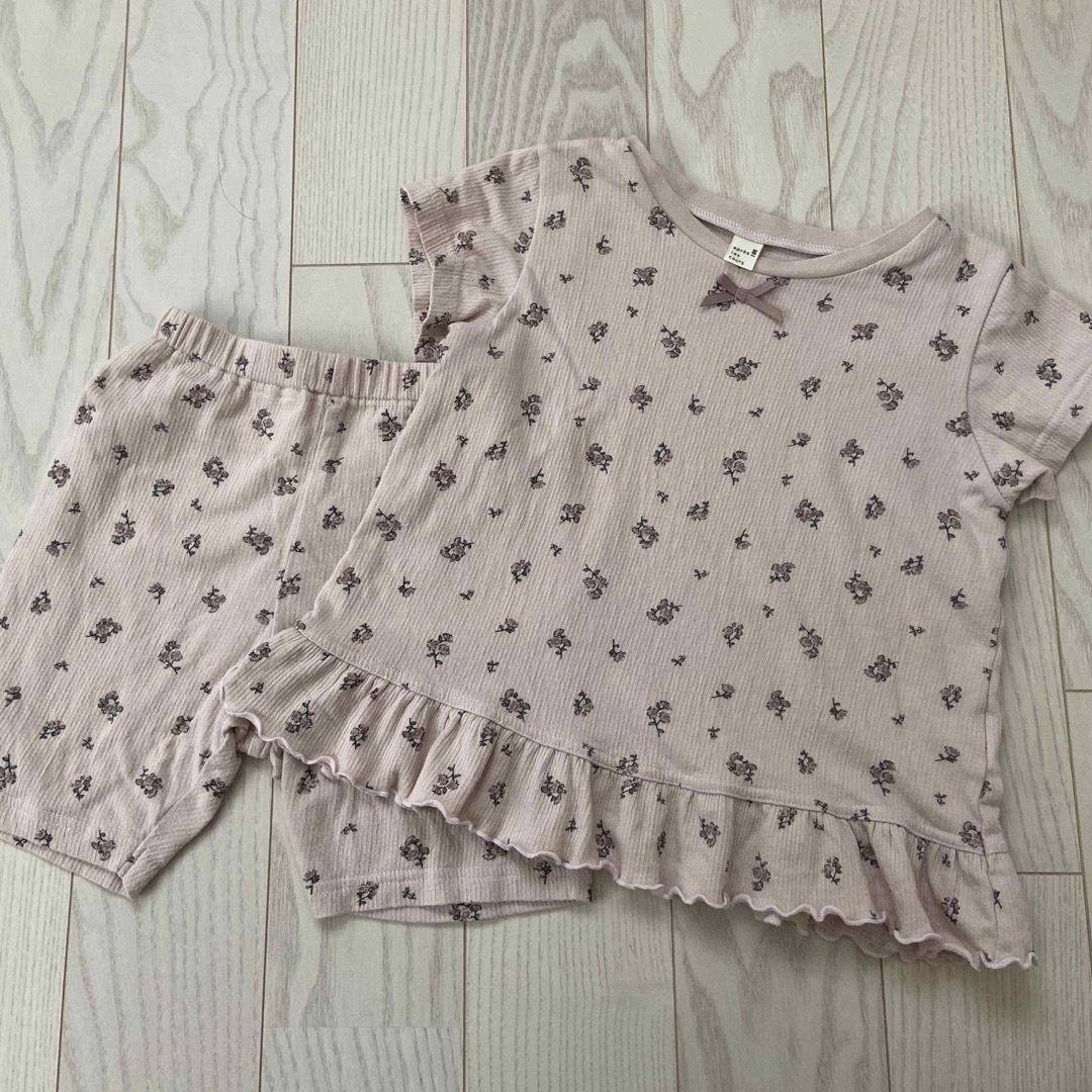 GAP(ギャップ)のGAP セット　アプレレクール　パジャマ キッズ/ベビー/マタニティのキッズ服女の子用(90cm~)(Tシャツ/カットソー)の商品写真