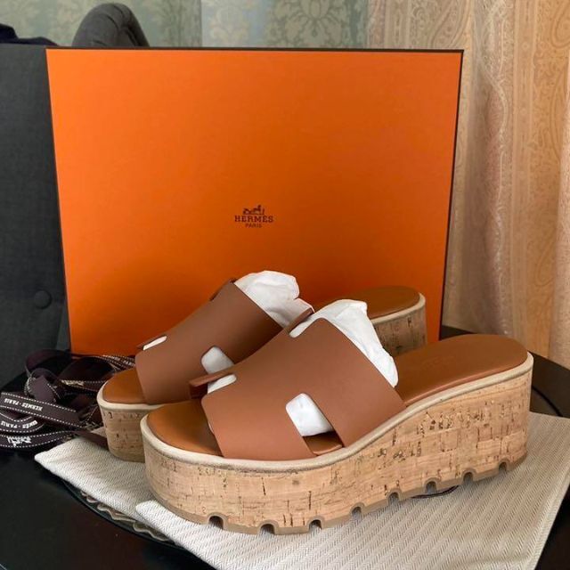 サイズは Hermes エズ サンダル 37 茶の通販 by イシバシ シナ's shop