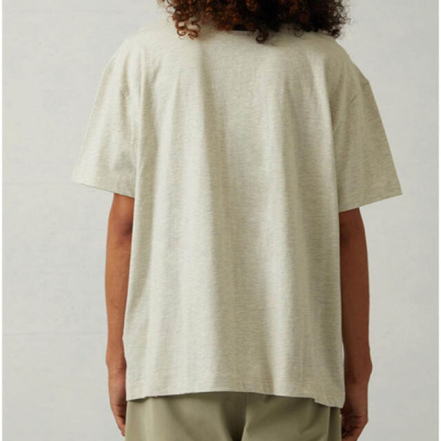 FEAR OF GOD(フィアオブゴッド)のFOG Fear Of God Essentials フォグ　エッセンシャルズ メンズのトップス(Tシャツ/カットソー(半袖/袖なし))の商品写真