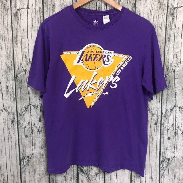 adidas(アディダス)のadidas古着NBAレイカースビッグプリントTシャツアディダスバスケ メンズのトップス(Tシャツ/カットソー(半袖/袖なし))の商品写真