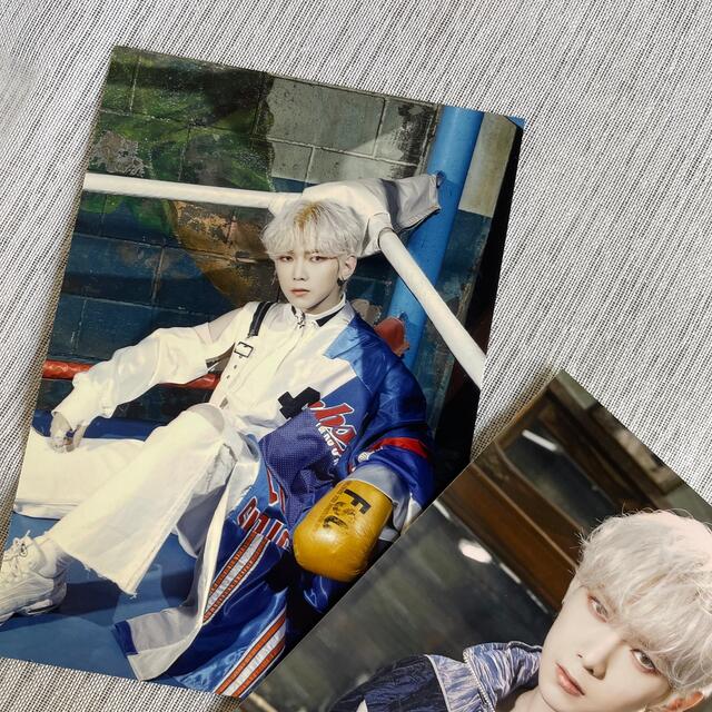 【送料込み】ATEEZ ブロマイド　ヨサン　2枚セット エンタメ/ホビーのCD(K-POP/アジア)の商品写真