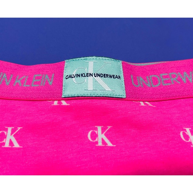 Calvin Klein(カルバンクライン)の新品.正規】カルバンクライン　下着　ピンク.グレーセット　M レディースの下着/アンダーウェア(ショーツ)の商品写真