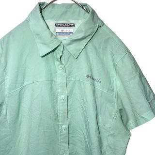 コロンビア(Columbia)の【希少カラー】コロンビア Columbia フィッシングシャツ M 緑 輸入古着(シャツ/ブラウス(半袖/袖なし))