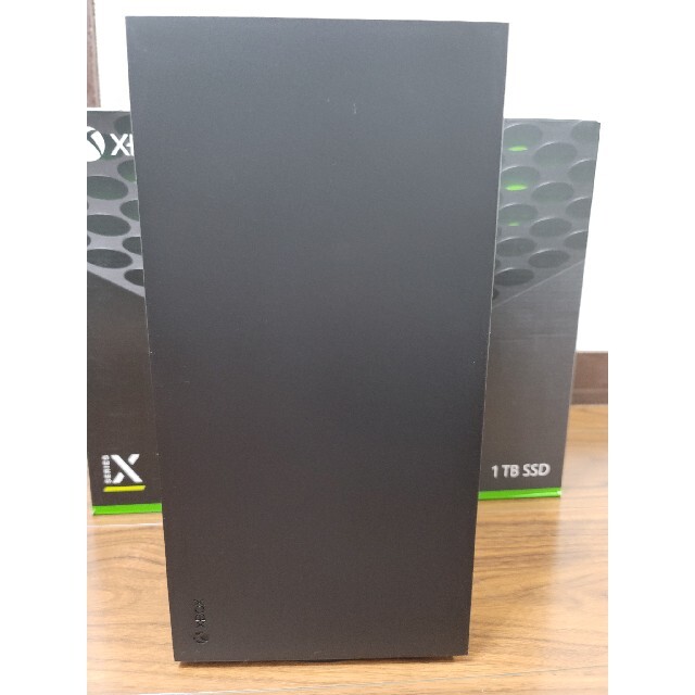 Xbox(エックスボックス)のXbox series X　トートバッグ付き エンタメ/ホビーのゲームソフト/ゲーム機本体(家庭用ゲーム機本体)の商品写真