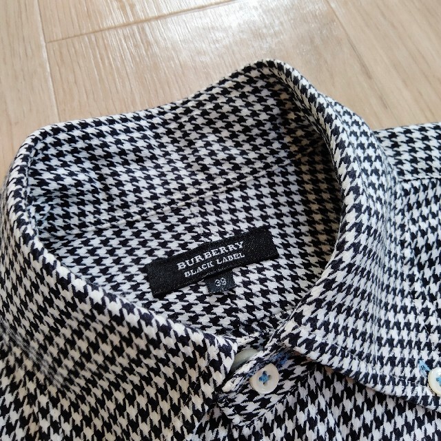 BURBERRY BLACK LABEL(バーバリーブラックレーベル)の美品!激安!黒×白 千鳥格子柄 長袖ボタンダウンシャツ 39(M～L相当)Bur メンズのトップス(シャツ)の商品写真